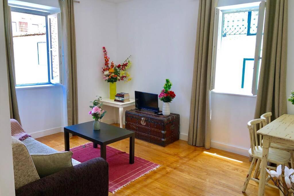 32 2 - Heart Of Lisbon Private Apartment, Bairro Alto Eksteriør billede