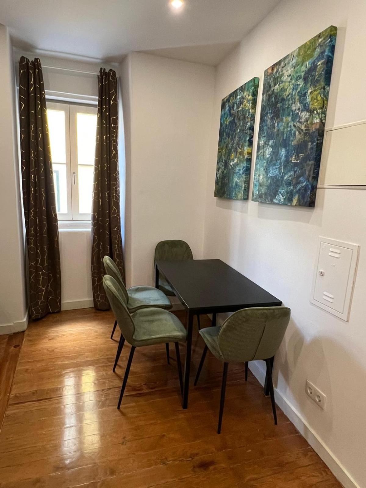 32 2 - Heart Of Lisbon Private Apartment, Bairro Alto Eksteriør billede
